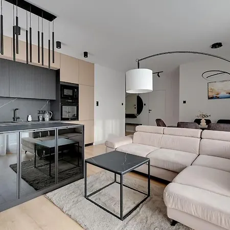 Zajezdnia Wrzeszcz 2 By Grand Gdańsk